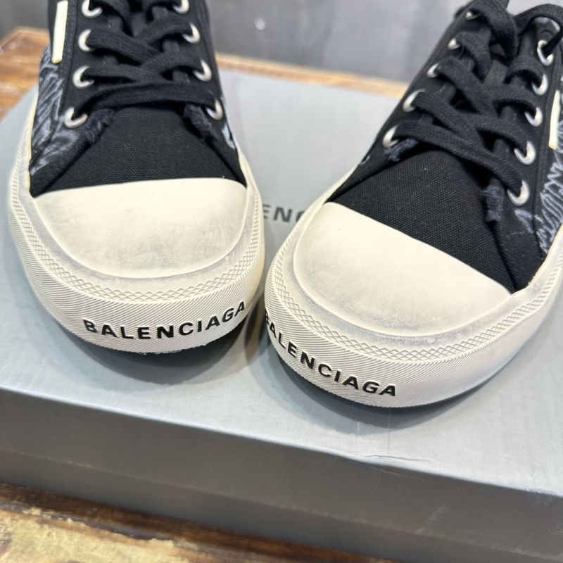 Balenciaga Sneakers